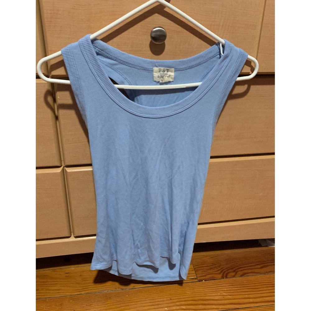 PST SIZE SMALL COMFY BLUE TANK
